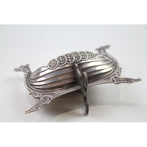 325 - Vintage .900 SILVER Novelty Viking Long Boat Condiment Dish (20g)