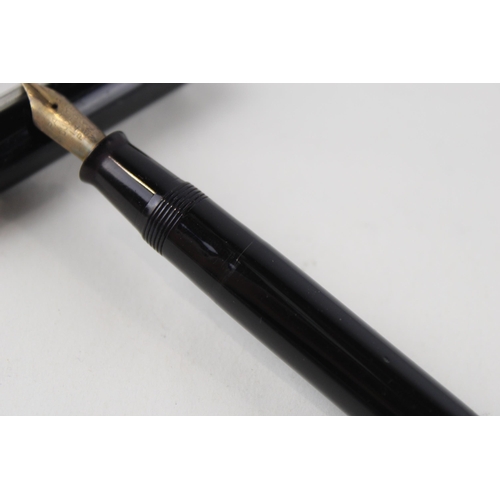 416 - Vintage PARKER Vaccumatic Black Fountain Pen w/ 14ct Gold Nib WRITING