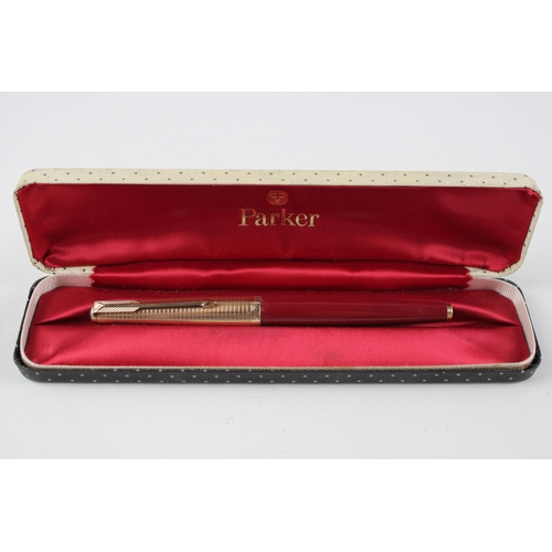 427 - Vintage PARKER 61 Red Fountain Pen w/ 14 Gold Nib, Gold Plate Cap WRITING Boxed