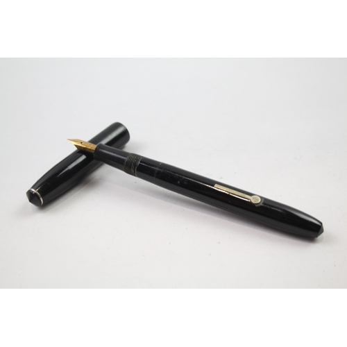 435 - Vintage CONWAY STEWART 15 Black FOUNTAIN PEN w/ 14ct Gold Nib WRITING