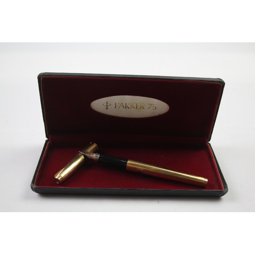 450 - Vintage PARKER 75 Gold Plated Cased Fountain Pen w/ 14ct Gold Nib WRITING Boxed