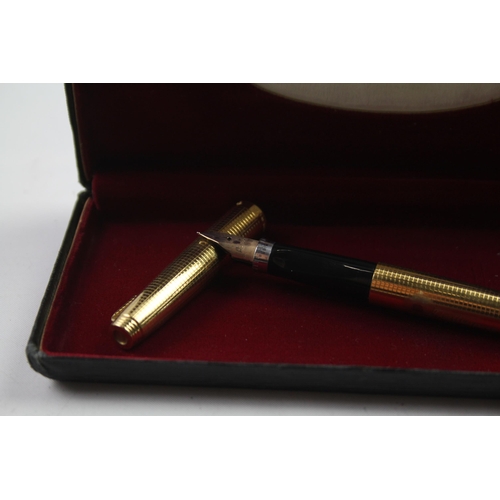 450 - Vintage PARKER 75 Gold Plated Cased Fountain Pen w/ 14ct Gold Nib WRITING Boxed