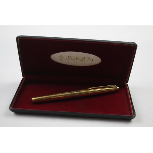 450 - Vintage PARKER 75 Gold Plated Cased Fountain Pen w/ 14ct Gold Nib WRITING Boxed