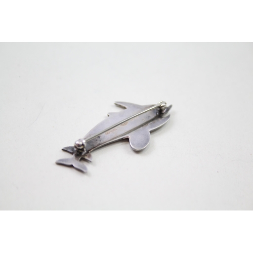 202 - Silver dolphin brooch by Georg Jensen (5g)