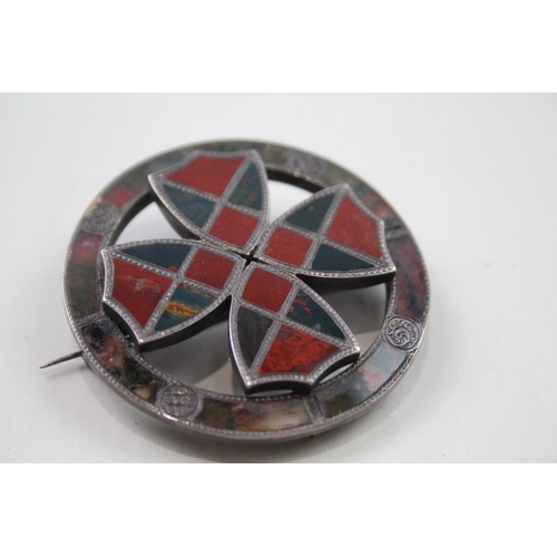 205 - Silver antique Scottish Revival gemstone brooch including Bloodstone (21g)