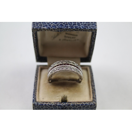 206 - Silver antique night & day ring in antique box (5g)