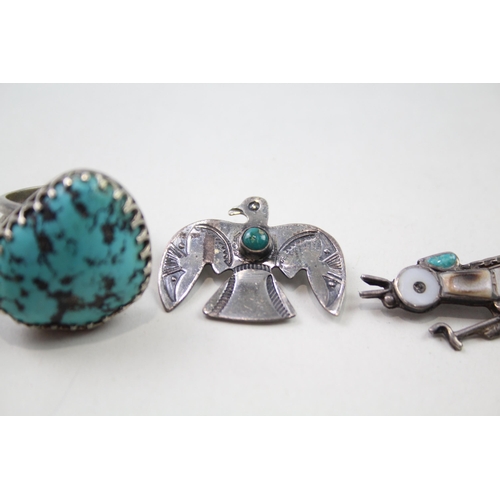 222 - A collection of silver Native American jewellery including Thunderbird (28g)