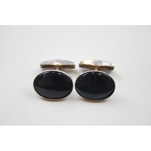 230 - Pair of silver Labradorite cufflinks by Jaana Toppila-Ikalainen (9g)