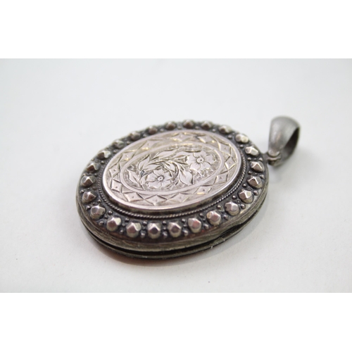 232 - A collection of silver antique jewellery including buckle design (29g)