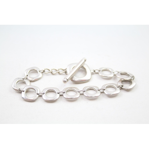 188 - Silver fancy link bracelet by designer Tiffany & Co (23g)