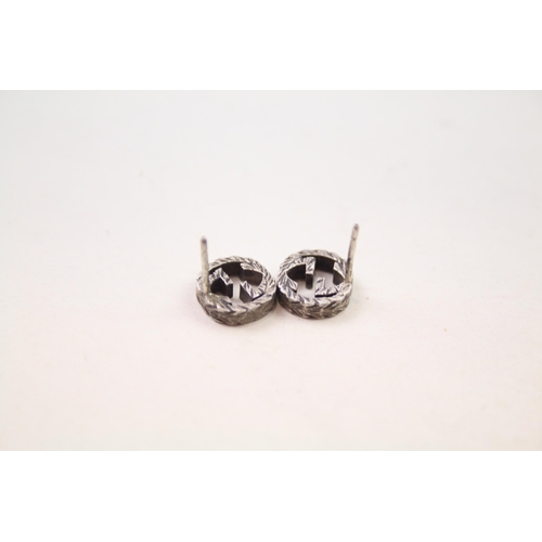 191 - Pair of silver earrings by designer Gucci in original box (3g)