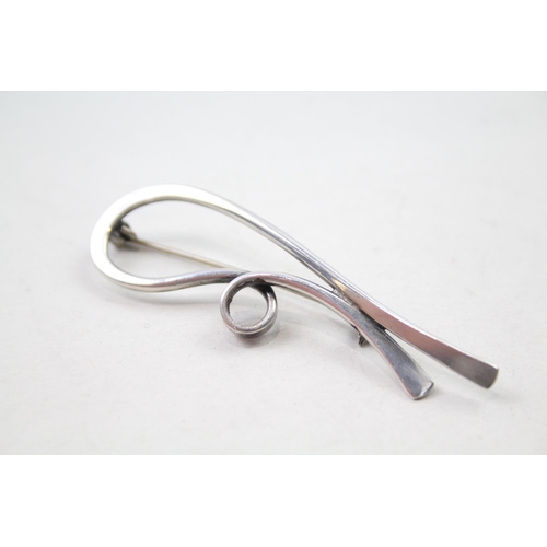 194 - Silver modernist brooch by Mule Thers (8g)