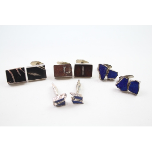 204 - A collection of silver cufflinks including Lapis Lazuli (74g)