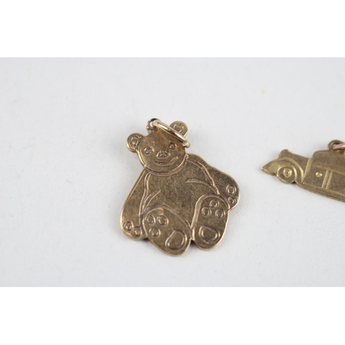 113 - 3x 9ct gold car, bear & rock hand symbol charms (3.5g)