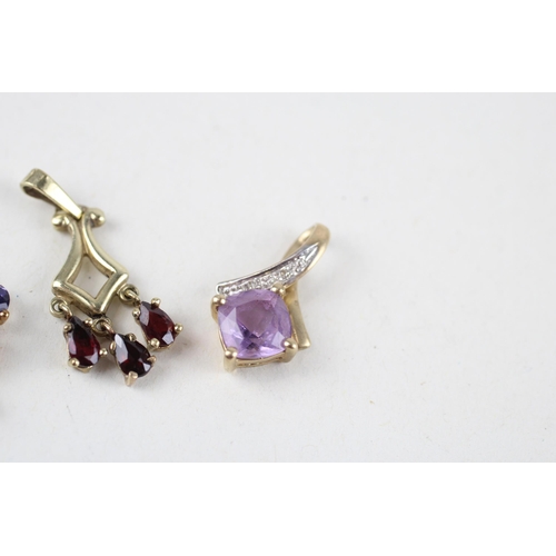 114 - 3x amethyst, diamond, garnet, peridot, Citrine topaz & iolite pendants (5g)