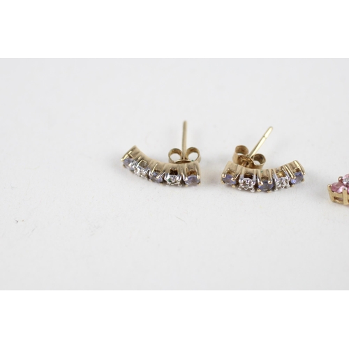 123 - 2x 9ct gold pink sapphire, tanzanite & diamond earrings (2.1g)