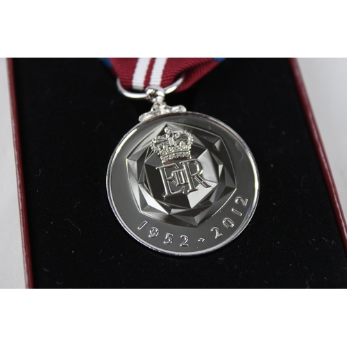 325 - Boxed ER.II Queens Diamond Jubilee Medal