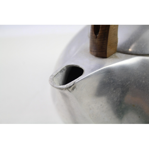 359 - Piquot-Ware K3 Mid-Century Aluminium Kettle