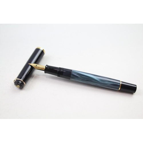 426 - Vintage PELIKAN 150 Classic Black & Navy Fountain Pen w/ Gold Plate Nib Writing