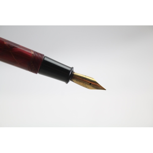 432 - Vintage CONWAY STEWART 85L Burgundy Fountain Pen w/ 14ct Gold Nib WRITING