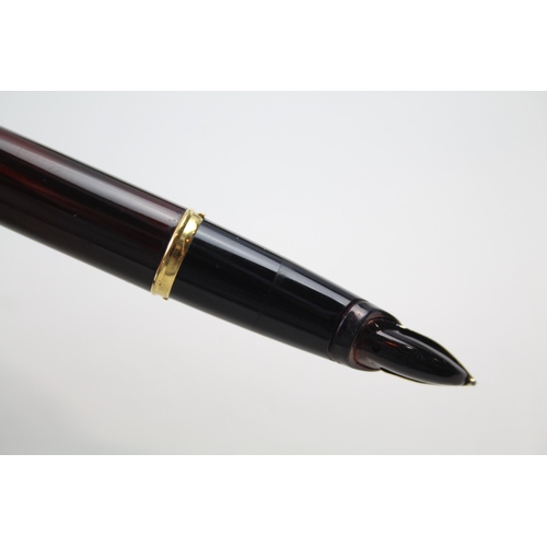 441 - PARKER Ellipse Burgundy Lacquer Fountain Pen w/ 18ct Gold Nib WRITING