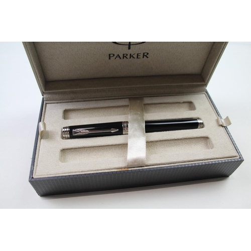 443 - PARKER Premier Black Resin Cased Fountain Pen w/ 18ct White Gold Nib WRITING