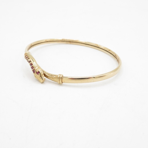 2 - 9ct gold ruby snake bangle (7.4g)