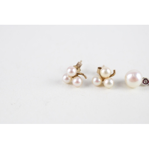 45 - 2 x 9ct gold diamond & cultured pearl drop earrings (2.4g)