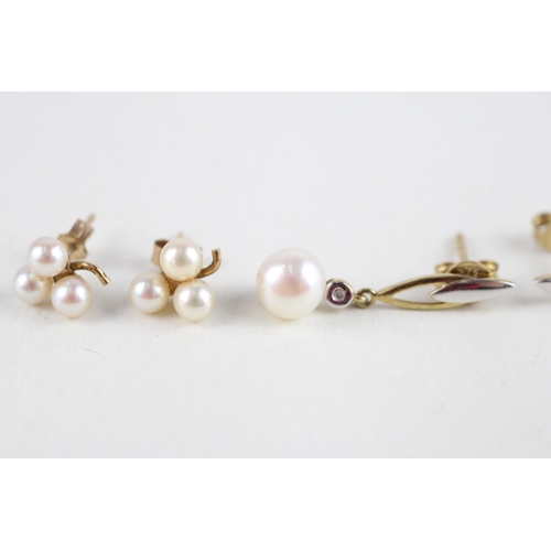 45 - 2 x 9ct gold diamond & cultured pearl drop earrings (2.4g)