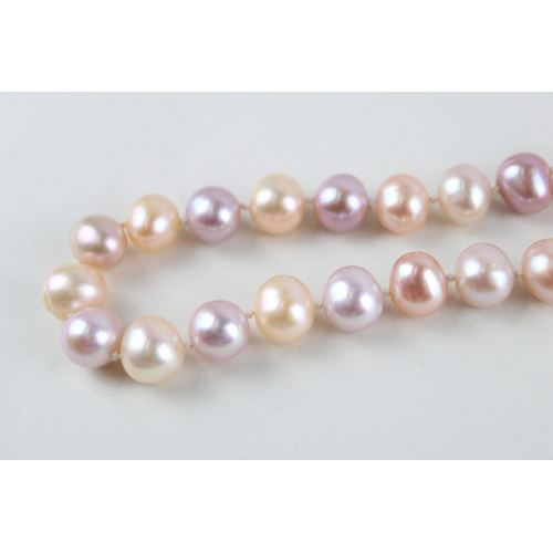 66 - 9ct gold cultured pearl necklace (55.3g)