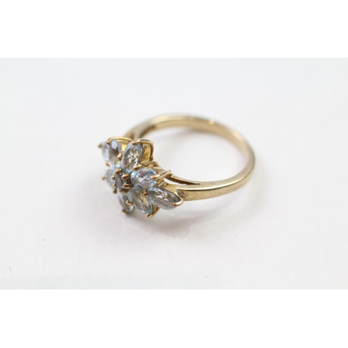 70 - 9ct gold blue gemstone cluster ring (3.4g) Size  N