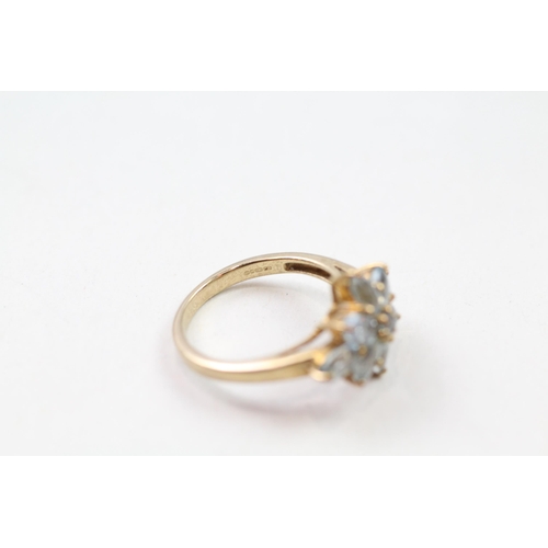 70 - 9ct gold blue gemstone cluster ring (3.4g) Size  N