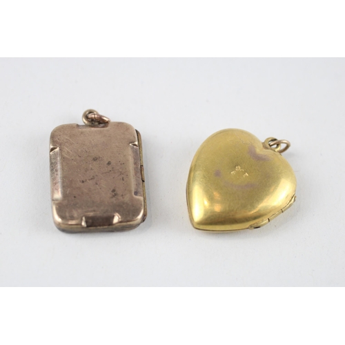 101 - 2x 9ct gold back & front patterned lockets (7.7g)