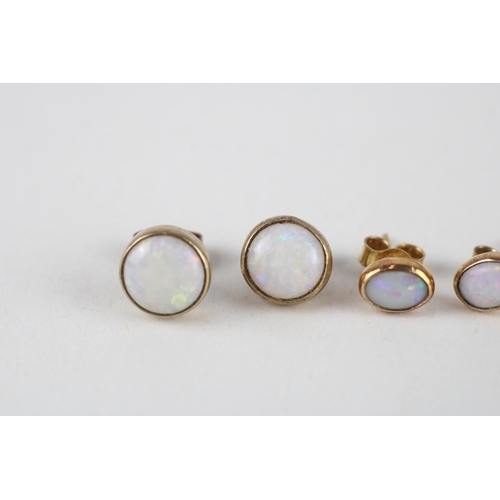 105 - 3x 9ct gold opal earrings (4.2g)