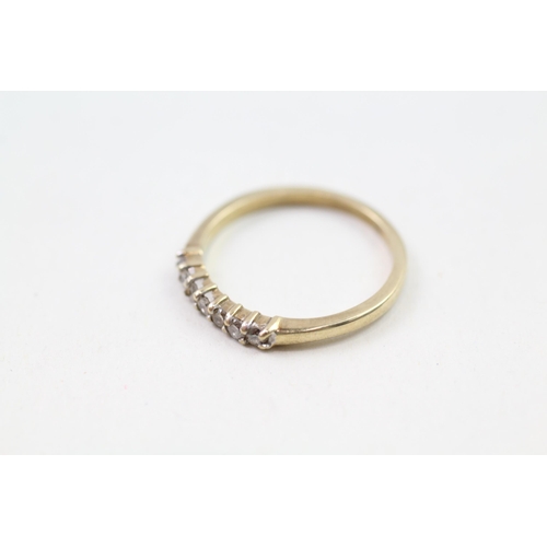 111 - 9ct gold diamond half eternity ring (1.7g) Size  O