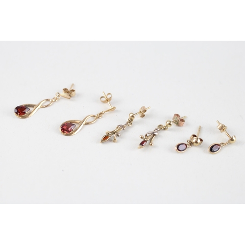 27 - 3x 9ct gold garnet drop earrings (1.9g)