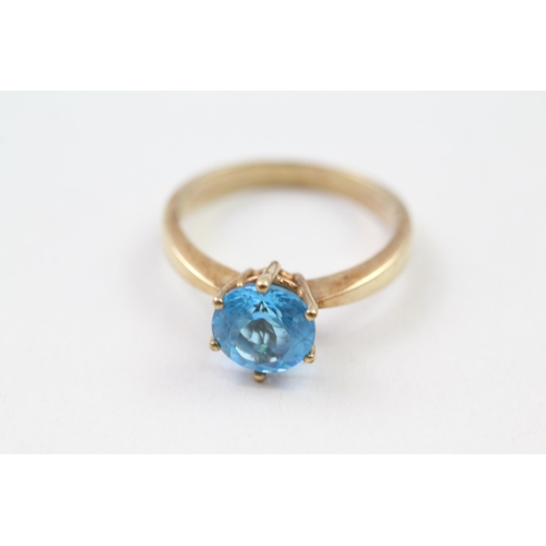 38 - 9ct gold blue gemstone solitaire ring (5.1g) Size  W