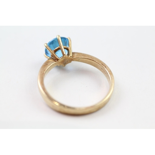 38 - 9ct gold blue gemstone solitaire ring (5.1g) Size  W