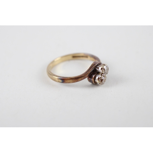 53 - 9ct gold diamond toi et moi ring (2.5g) Size  N