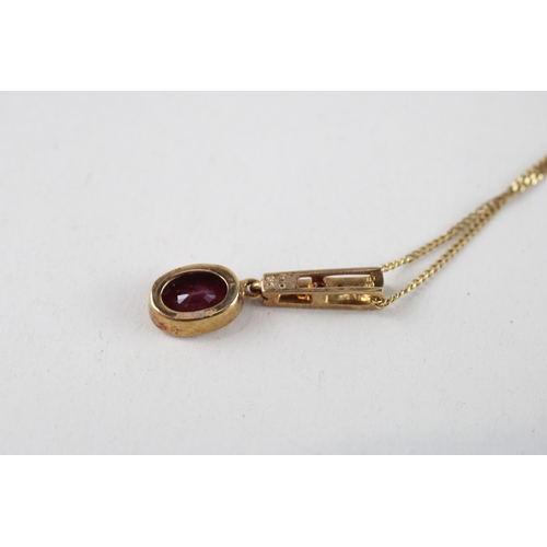 61 - 9ct gold ruby & diamond pendant & chain (1.6g)