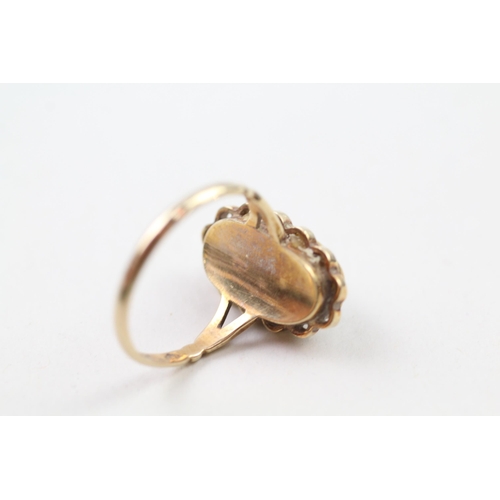 81 - 9ct gold shell cameo dress ring (3g) Size  P