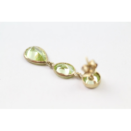 89 - 9ct gold green gemstone drop earrings (3.7g)