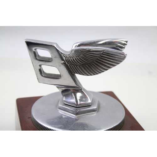 282 - Vintage BENTLEY Car Mascot Flying B Automobilia Collectable w/ Wooden Plinth