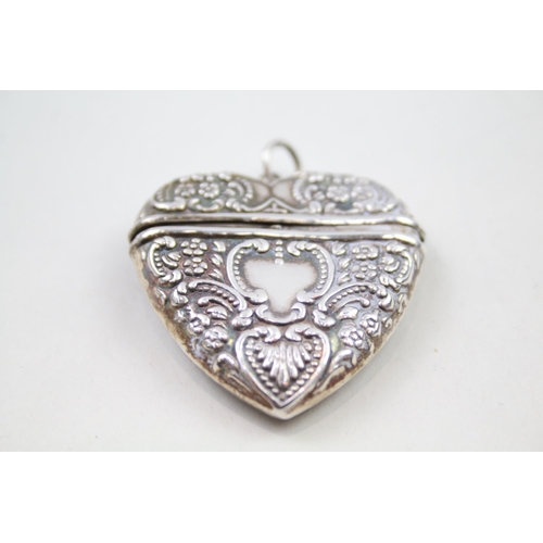 302 - Vintage Stamped .925 Sterling Silver Heart Shaped Novelty Vesta Case (15g)