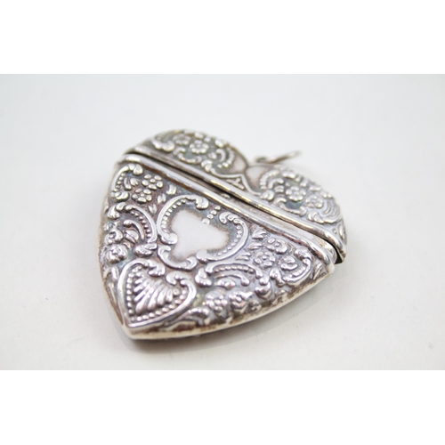 302 - Vintage Stamped .925 Sterling Silver Heart Shaped Novelty Vesta Case (15g)