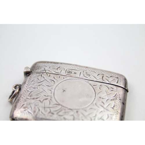 304 - Antique Hallmarked 1916 Birmingham Sterling Silver Large Vesta / Match Case 30g