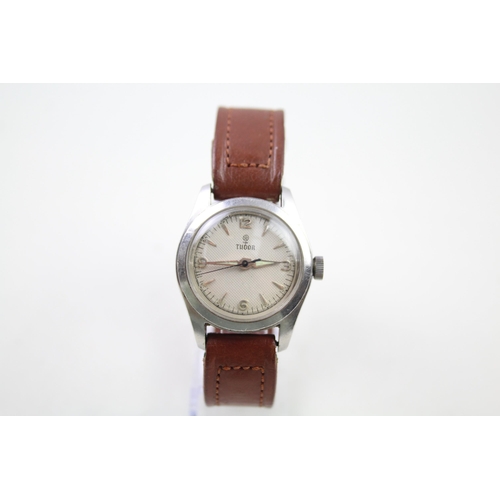 325 - TUDOR 7802 1950's Small Size Gents WRISTWATCH Hand-wind WORKING