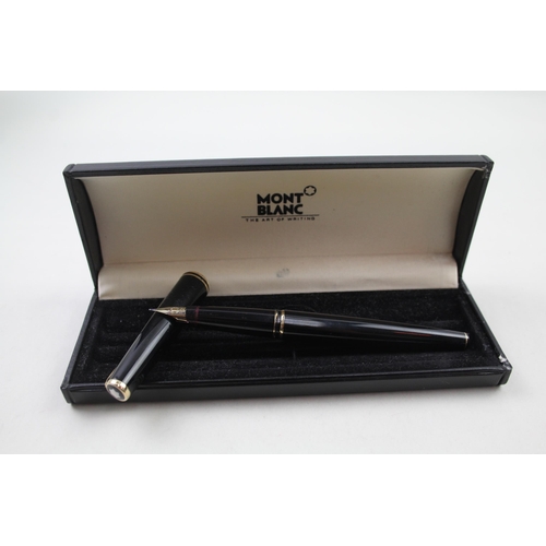 366 - Vintage MONTBLANC Classic Black Fountain Pen w/ 14ct Gold Nib WRITING Boxed