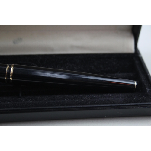 366 - Vintage MONTBLANC Classic Black Fountain Pen w/ 14ct Gold Nib WRITING Boxed