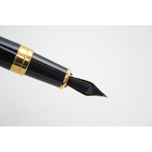 367 - S.T DUPONT Olympio Black Lacquer Fountain Pen w/ 18ct White Gold Nib Writing Box